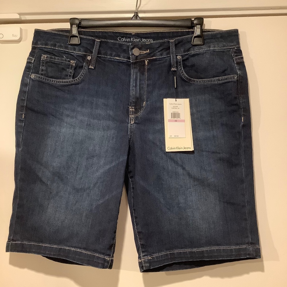 CALVIN KLEIN JEANS size 32 blue denim shorts